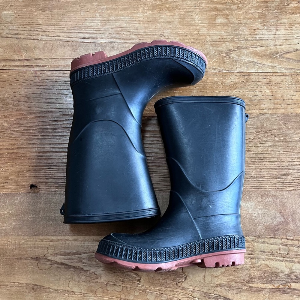 Black Rubber Boots